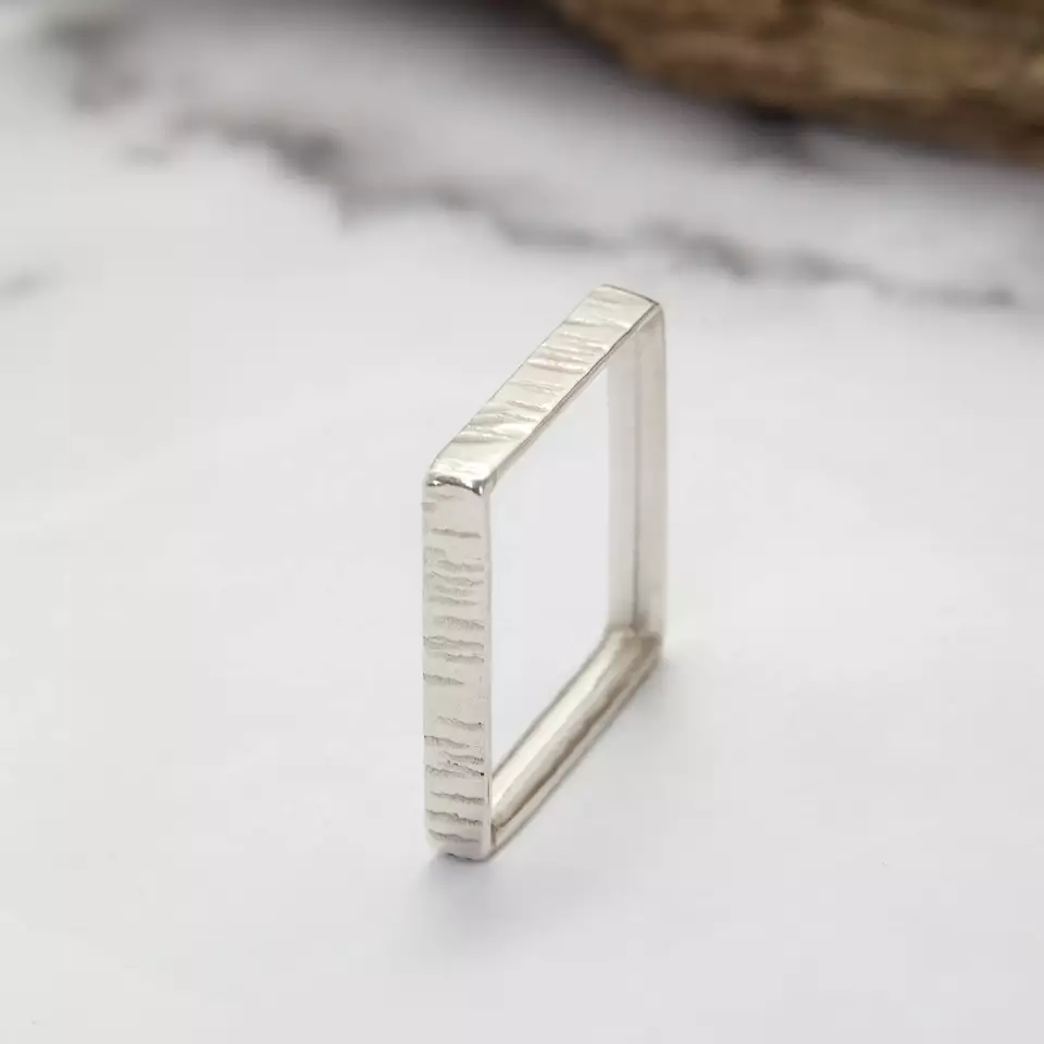 textured square ring