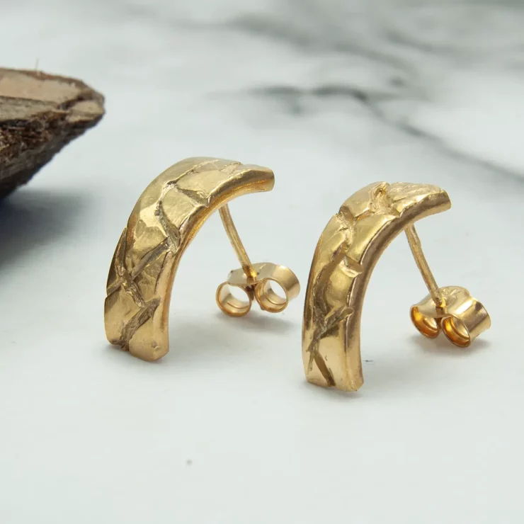 curve bark 9ct gold hoop studs